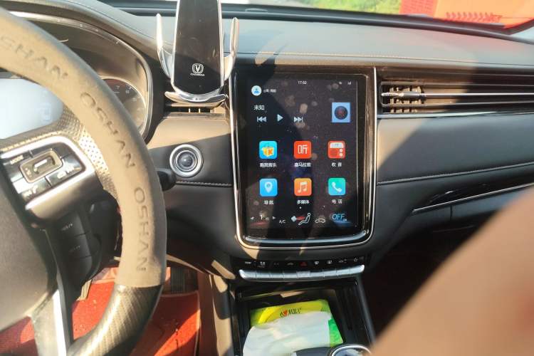 Used CHANGAN OSHAN COSPro 2021 1.5T Manual Flagship 7-Seater Audio And AC Panel