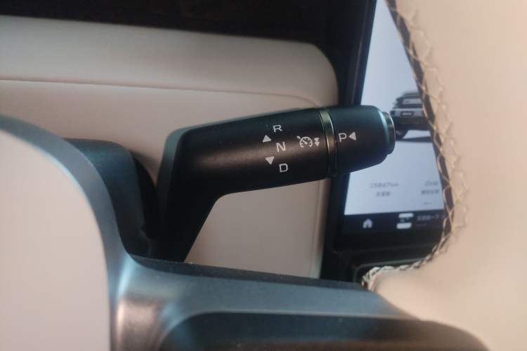 Used iCAR V23 2025 401 Two-Wheel Drive Intelligent Driving Version
