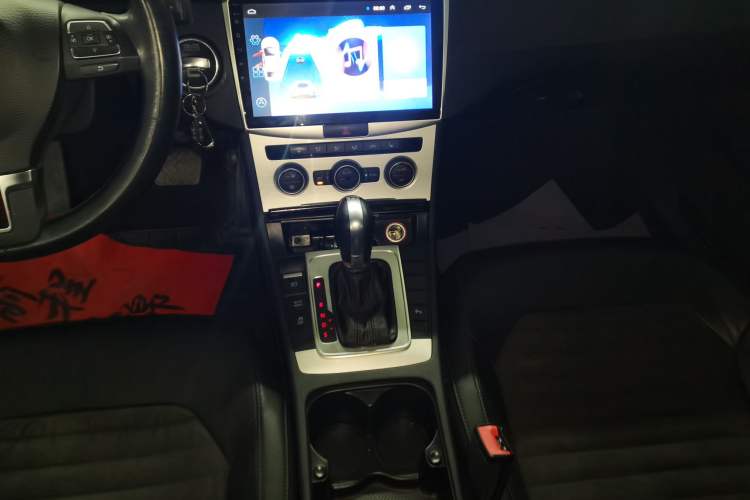 Used Volkswagen Magotan 2013 1.8TSI Luxury Model
