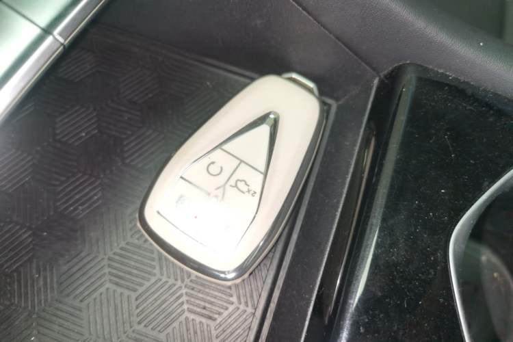 Used CHANGAN Eado 2023 Changan Edition PLUS Blue Whale NE 1.4T GDI DCT Prestige Version
