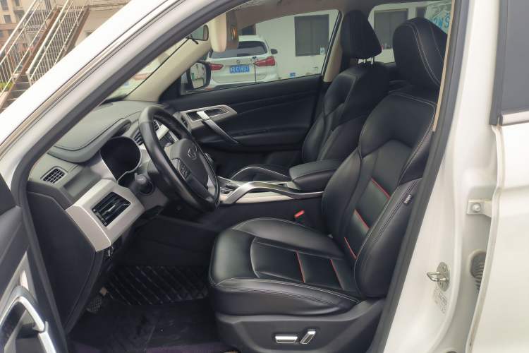 Used Geely Auto Emgrand X7 Sport 2018 1.8TD Automatic Two-Wheel Drive Smart Connect 4G Internet Edition