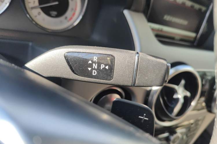 Used Mercedes-Benz GLK-Class 2015 GLK 300 4MATIC Fashion Edition Ultimate Version
