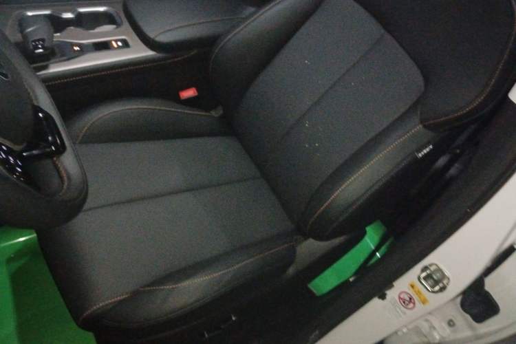 Used Changan X7 PLUS 2024 1.5T Automatic Luxury 7-Seater