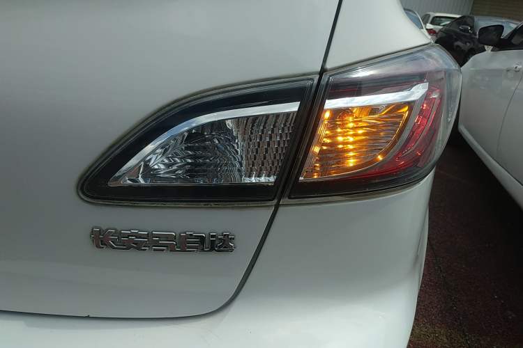 Used Mazda 3 2015 Sedan 1.6L Manual Comfort Model Right Rear Taillight