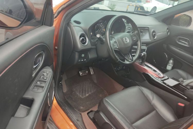 Used Honda XR-V 2015 1.8L VTi CVT Luxury Edition Driver Seat