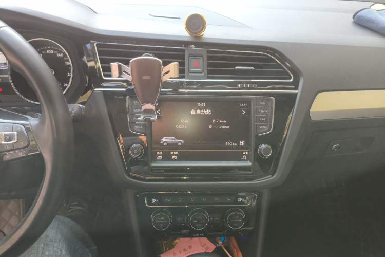 Used Volkswagen Tiguan L 2017 330TSI Automatic Two-Wheel Drive Luxury Edition Audio And AC Panel