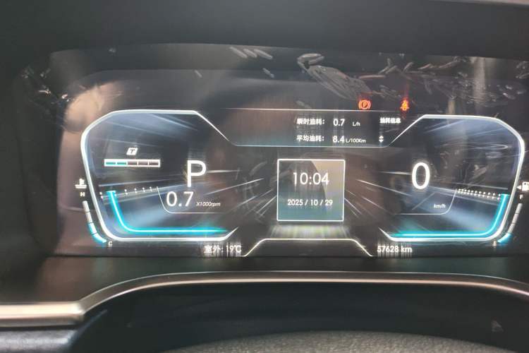 Used BAIC Off-Road BJ40 2021 2.0D Automatic Four-Wheel Drive Blade Hero Edition Adventurer Type Instrument Cluster