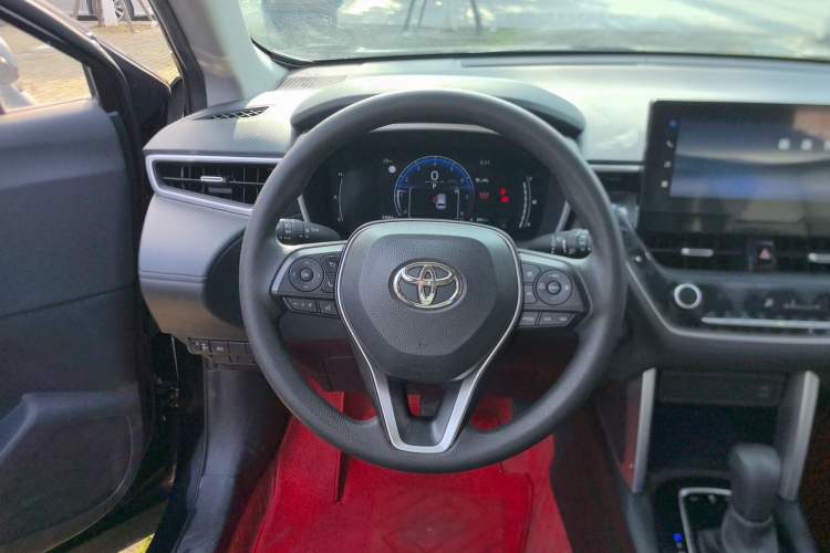 Used Toyota FRONTLANDER 2023 2.0L CVT Luxury Edition