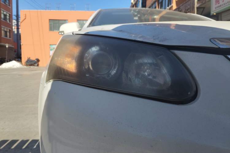 Used Geely Auto Classic Emgrand 2013 Hatchback 1.5L Manual Luxury Model