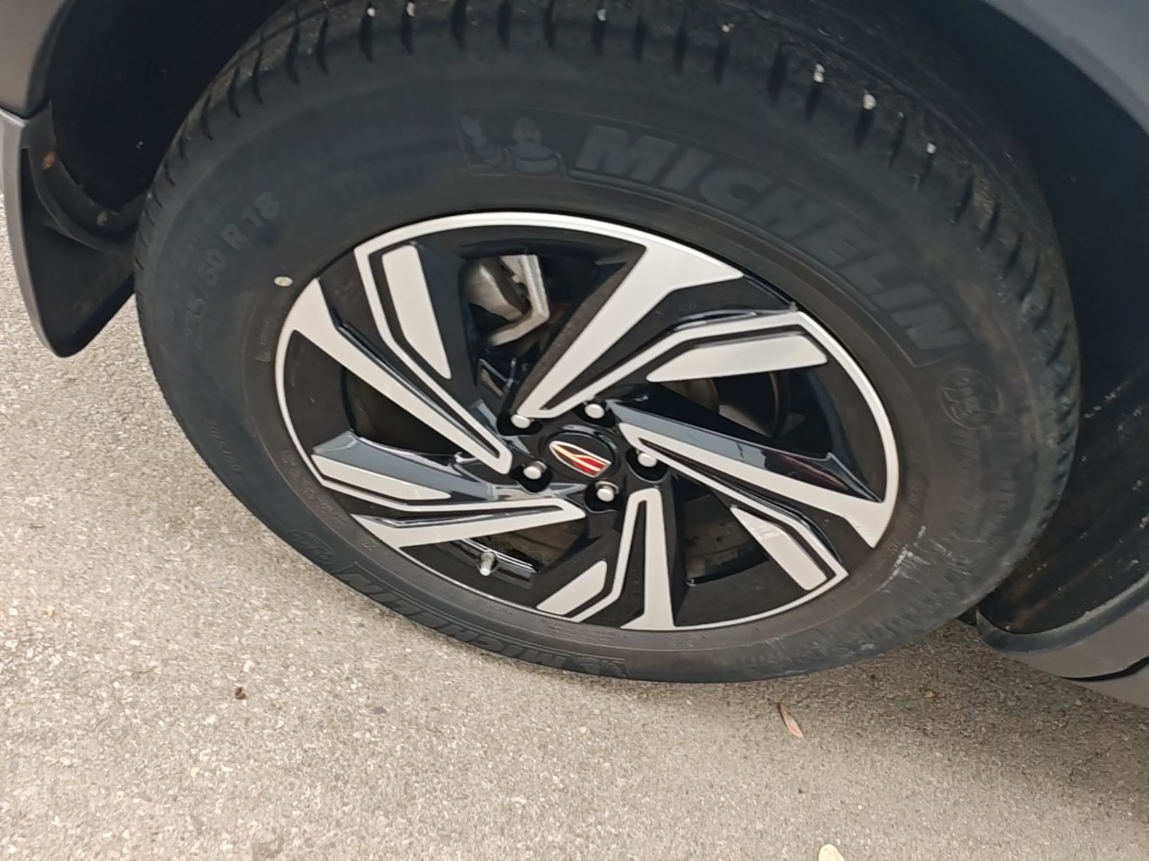 Hongqi HS5 2022 Revised Version 2.0T Smart Connect Flagship Edition — снимка 11