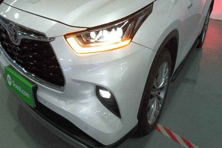 Used Toyota Highlander 2022 Dual-Engine 2.5L Four-Wheel Drive Supreme Edition 7-Seater Left Front Headlight