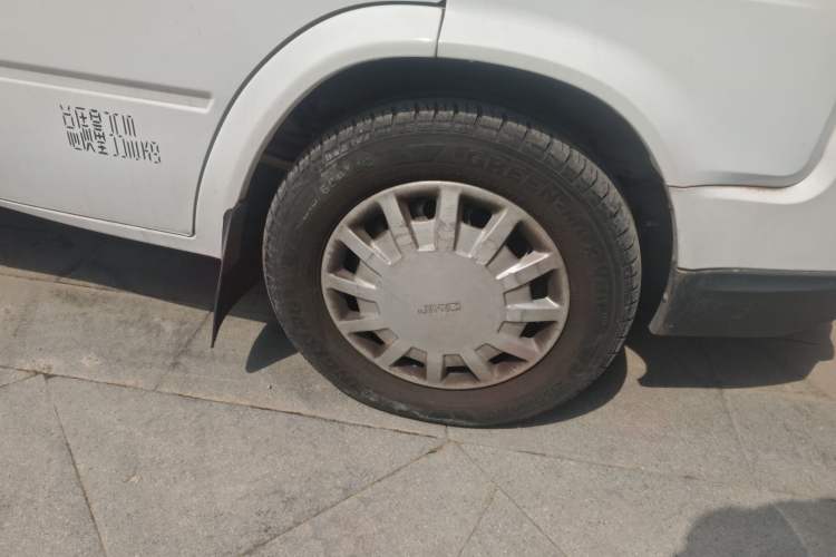 Used JMC Transit 2019 2.8T Commercial Version Short Wheelbase Mid-Roof 3-Seater China VI Standard JX493
