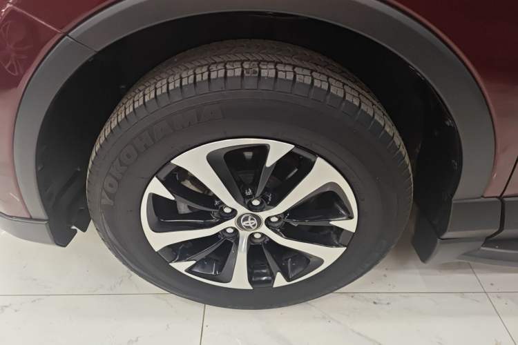 Used Toyota RAV4 2016 2.0L CVT Two-Wheel Drive Comfort Edition China V Standard