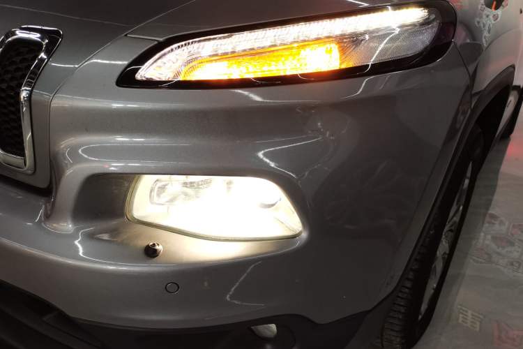 Used Jeep Cherokee 2014 2.4L Luxury Edition