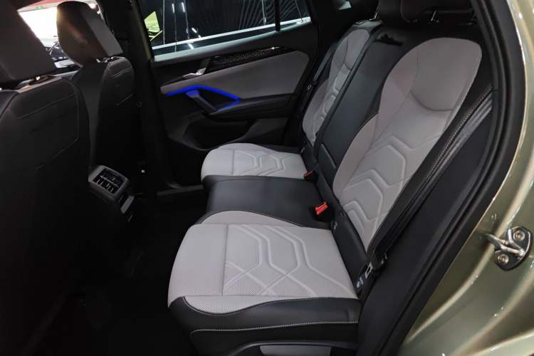 Used Volkswagen Tayron 2025 Tiguan L 380TSI 4Motion Luxury Easy Package