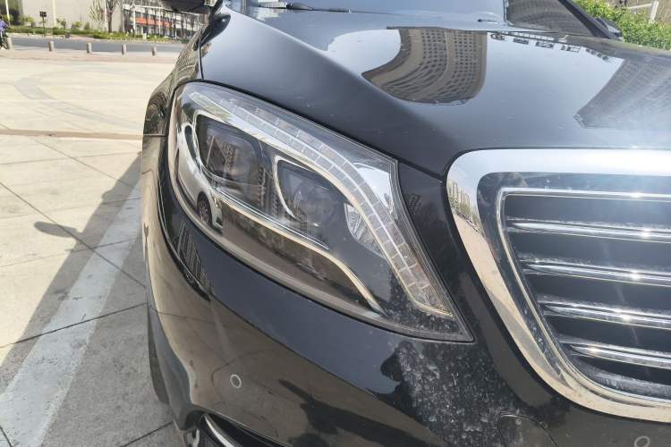 Used Mercedes-Benz S-Class 2017 S 320 L Luxury Model Right Front Headlight