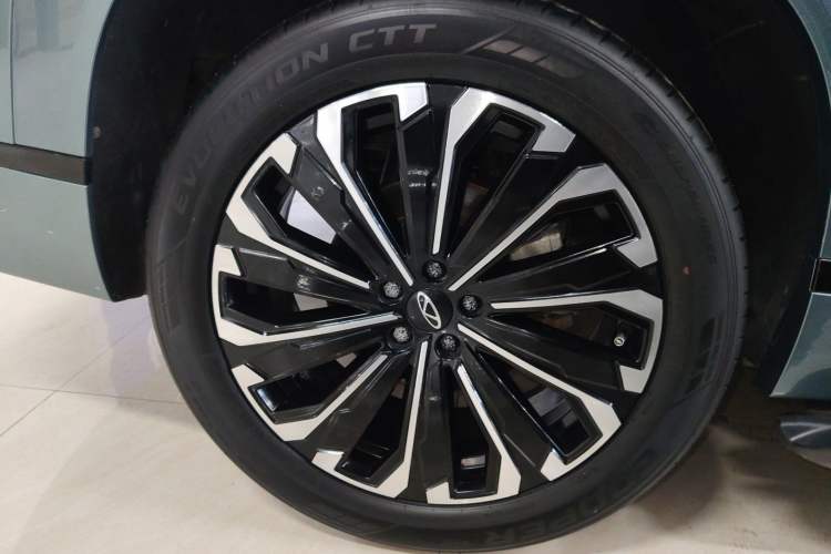 Used Chery Tiggo 9 2023 2.0T Automatic Two-Wheel Drive Luxury Edition 5 Seats