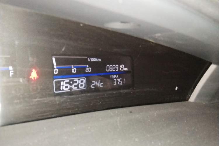 Used Honda Jade 2017 1.8L automatic Comfort version 5 seats