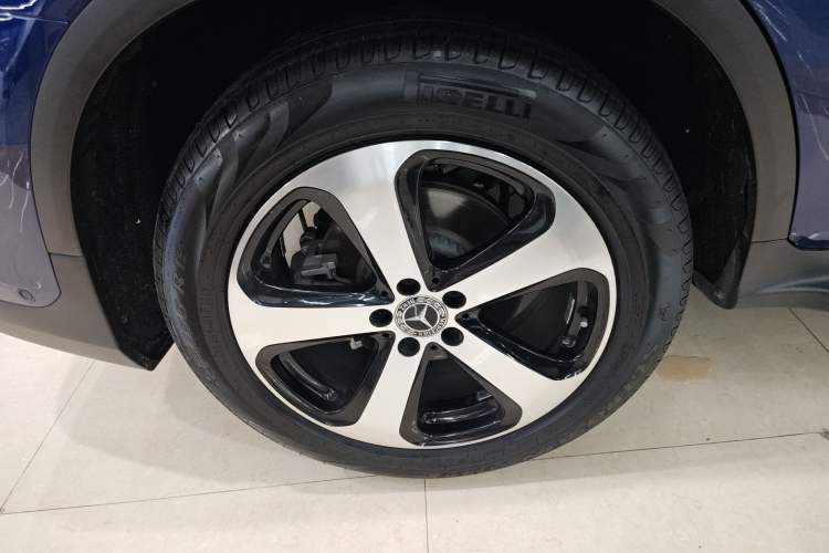 Used Mercedes-Benz GLC 2019 Facelift GLC 260 L 4MATIC Luxury Model