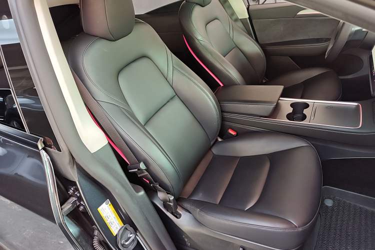 Used Tesla Model Y 2024 Rear-Wheel-Drive Version