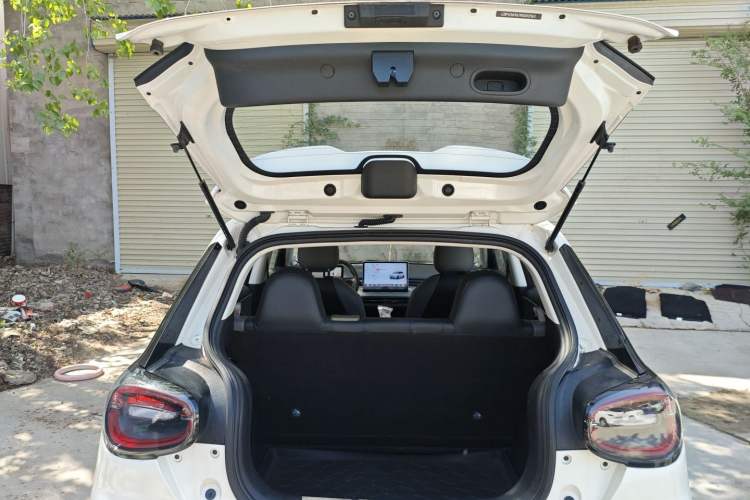 Used Dongfeng NAMMI 01 2024 430 Plus Smart+ Trunk