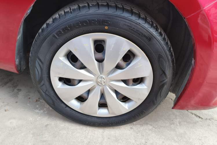 Used Toyota YARiS L Zhi Xuan 2015 1.5E Automatic Charm Edition Right Front Wheel Hub