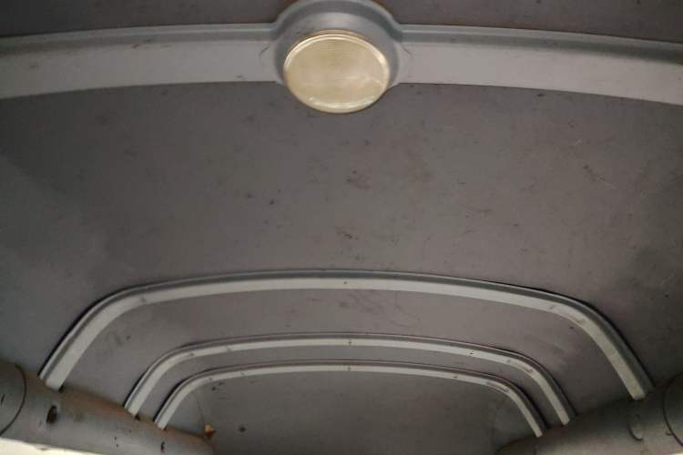 Used Golden Dragon Hiace 2010 2.0T Standard-Wheelbase Advanced Edition D20A Headliner