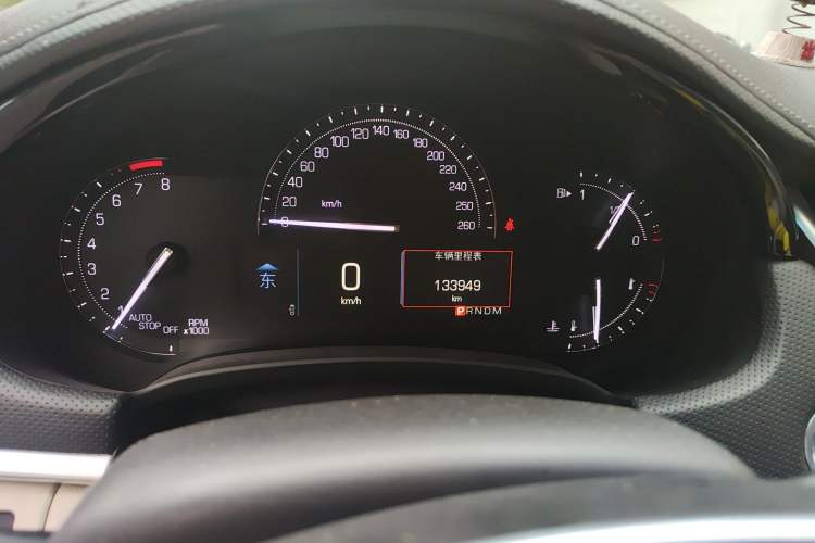 Used Cadillac XTS 2018 28T Tech Edition Odometer Close Up