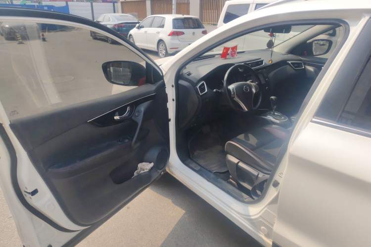 Used Nissan Qashqai 2017 2.0L CVT Smart Enjoyment Version China V Standard Driver Seat