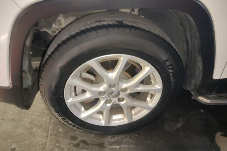 Used Jeep Cherokee 2016 2.0L Superior Edition