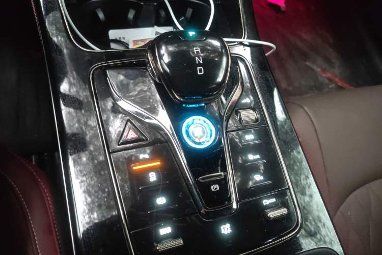 Used BYD Han 2024 EV Glory Edition 506KM Front-Wheel-Drive Premium Model
