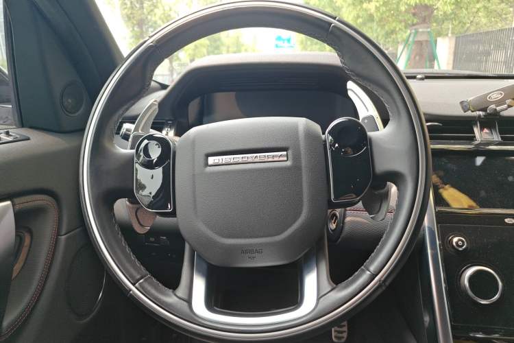 Used Land Rover Discovery Sport 2020 249 PS R-Dynamic Performance Edition Steering Wheel