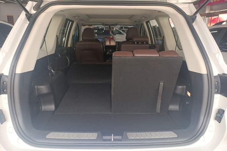 Used Bisu T5 2017 1.5T Manual Comfort Model Trunk