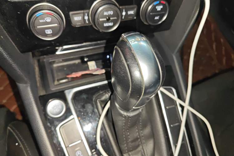 Used Volkswagen Magotan 2017 330TSI DSG Luxury Model