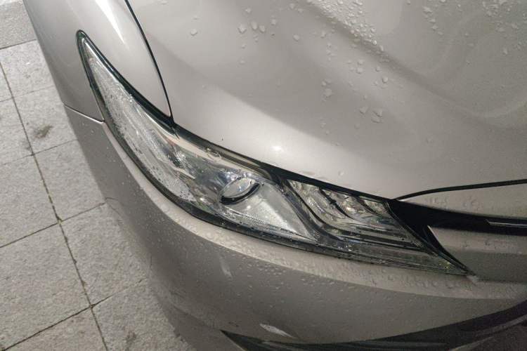 Used Toyota Camry 2018 2.5G Luxury Edition Right Front Headlight