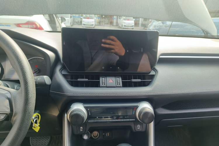 Used Toyota Wildlander 2023 2.0L CVT Two-Wheel Drive Leading Edition