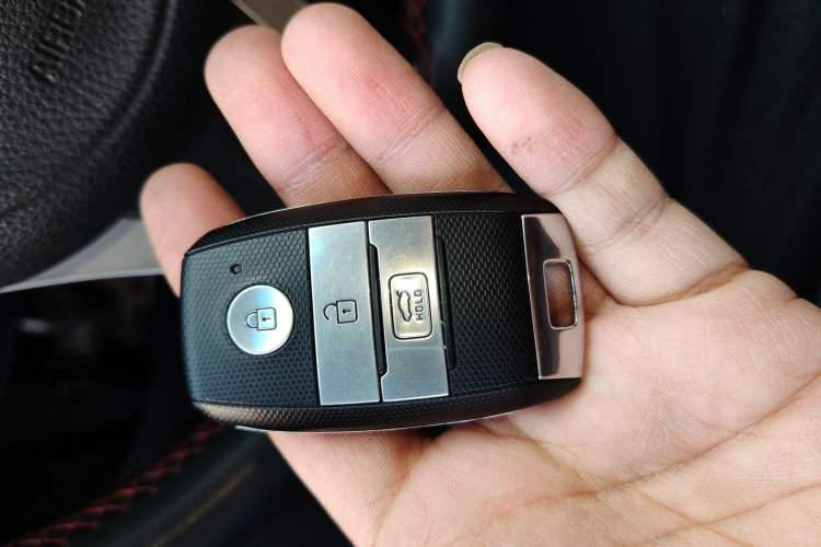 Used Kia K4 2014 1.8L Automatic GLS
