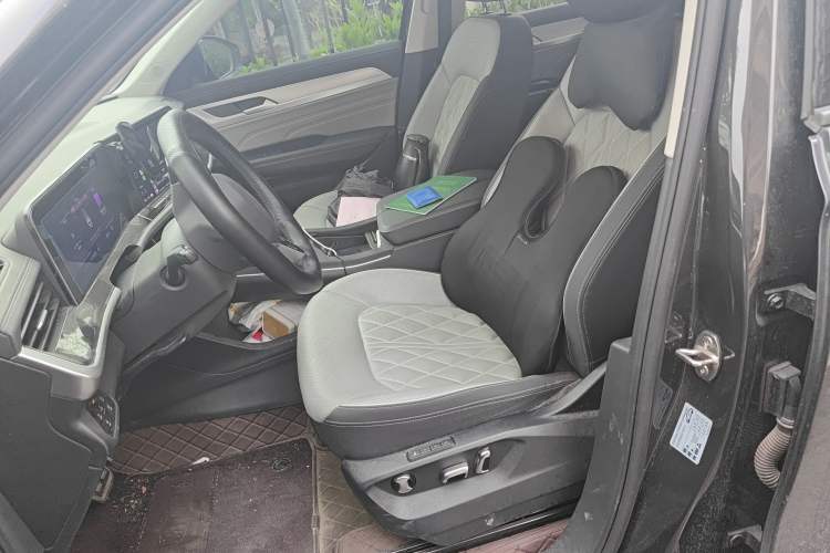 Used Volkswagen Tavendor 2024 380TSI All-Wheel-Drive R-Line Cruise Premium Edition
