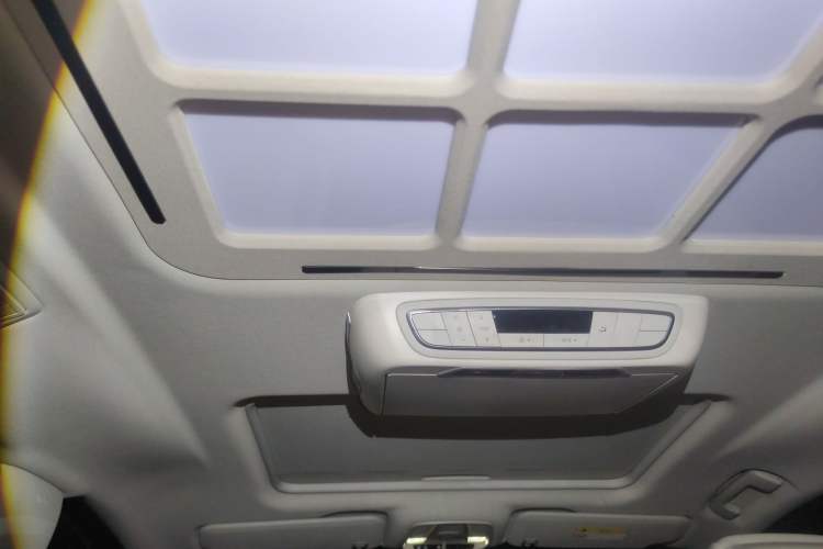 Used Buick GL8 2022 ES Landtrek 653T Comfort Edition