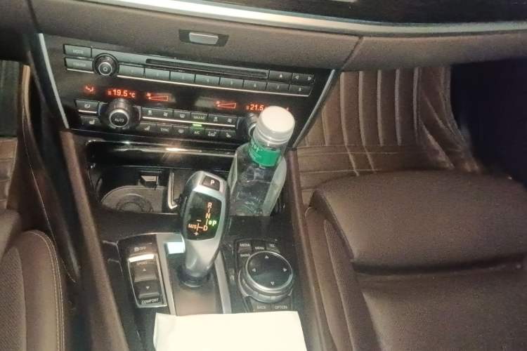 Used BMW 5 Series GT 2014 528i Luxury Edition
