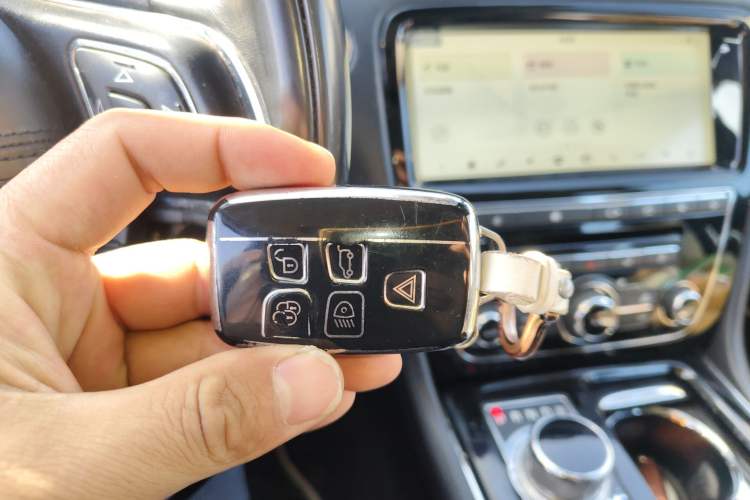 Used Jaguar XJ 2018 XJL 3.0 SC Four-Wheel Drive Panoramic Business Edition
