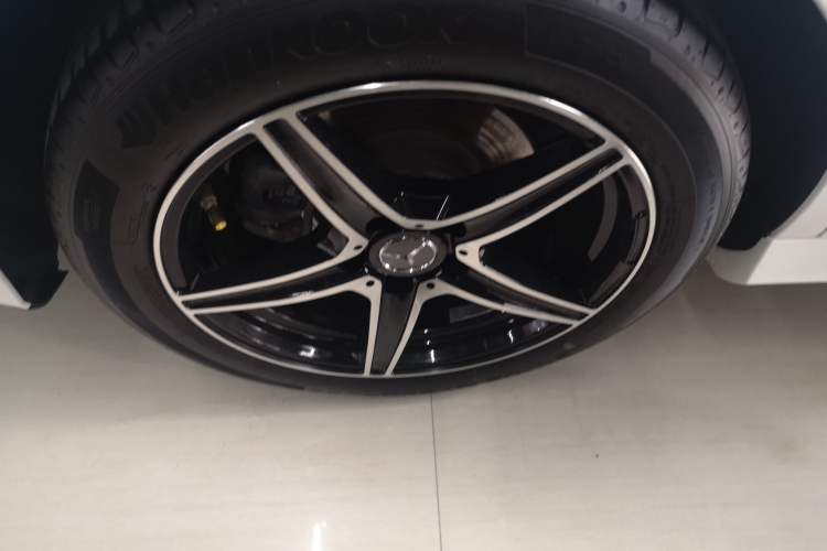 Used Mercedes-Benz A-Class 2021 A 200 L Sport Sedan Fashion Model
