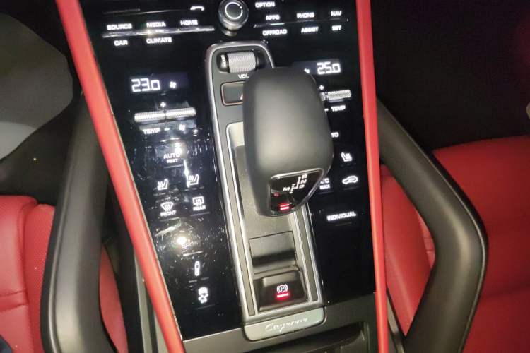 Used Porsche Cayenne E-Hybrid 2023 Cayenne E-Hybrid 2.0T Platinum Edition
