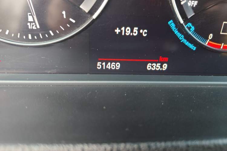 Used BMW X1 2021 sDrive25Li Leading Model Odometer Close Up