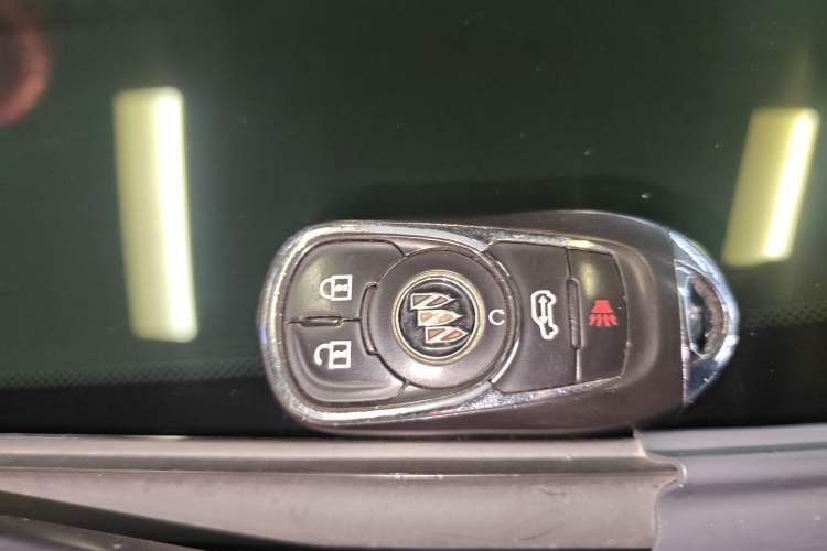 Used Buick GL8 2021 Land Cruiser Executive Class 652T Luxury Model