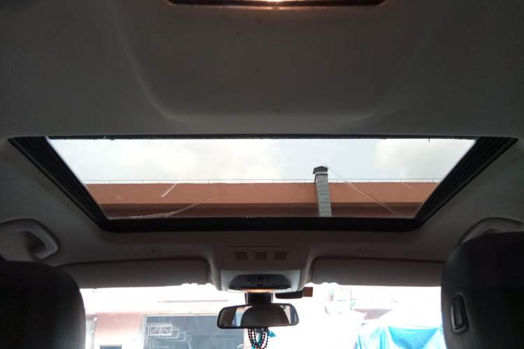 Used BMW 5 Series 2017 525Li Luxury Design Package Headliner