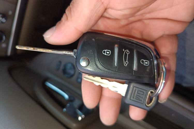 Used Buick GL8 2014 2.4L Classic Edition
