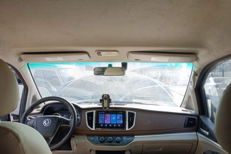 Used FORTHING Lingzhi 2019 Facelifted M5L 1.6L 7-Seater Base Model China VI Standard Headliner