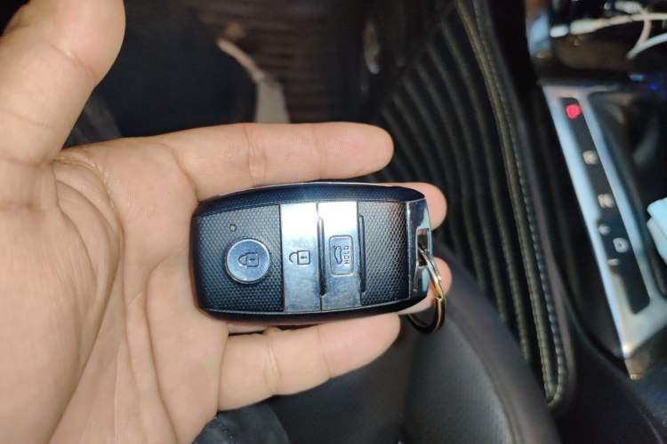 Used Kia K5 2014 2.0L Automatic LUXURY