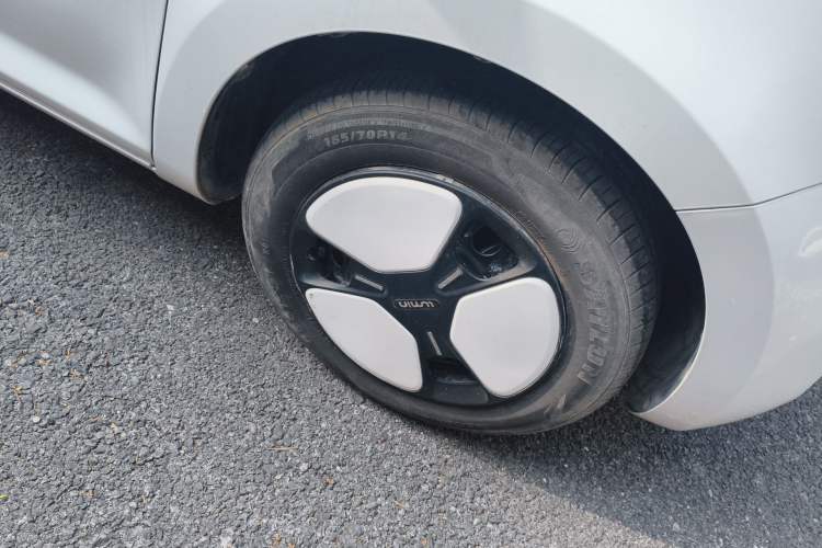 Used CHANGAN NEVO Lumin 2022 210km Sweet Edition Right Front Wheel Hub